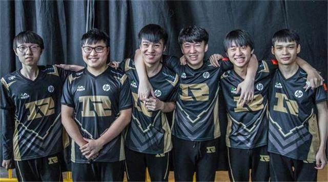 发了球迷们 发了球迷们