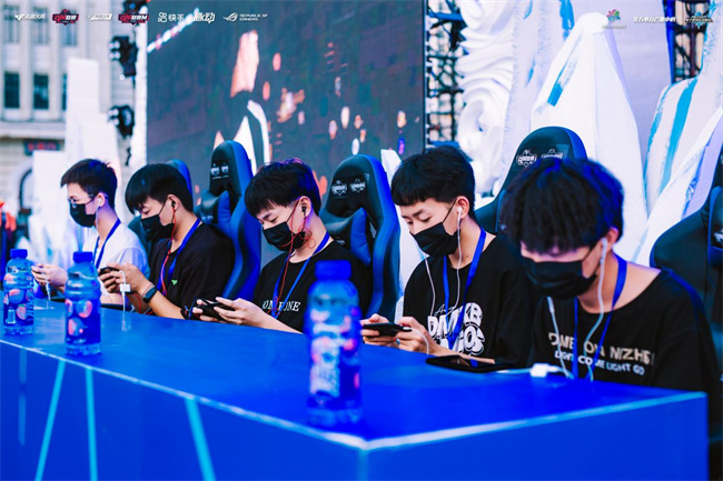 还在积分榜 还在积分榜