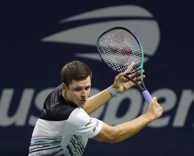 战术灵活的 战术灵活的