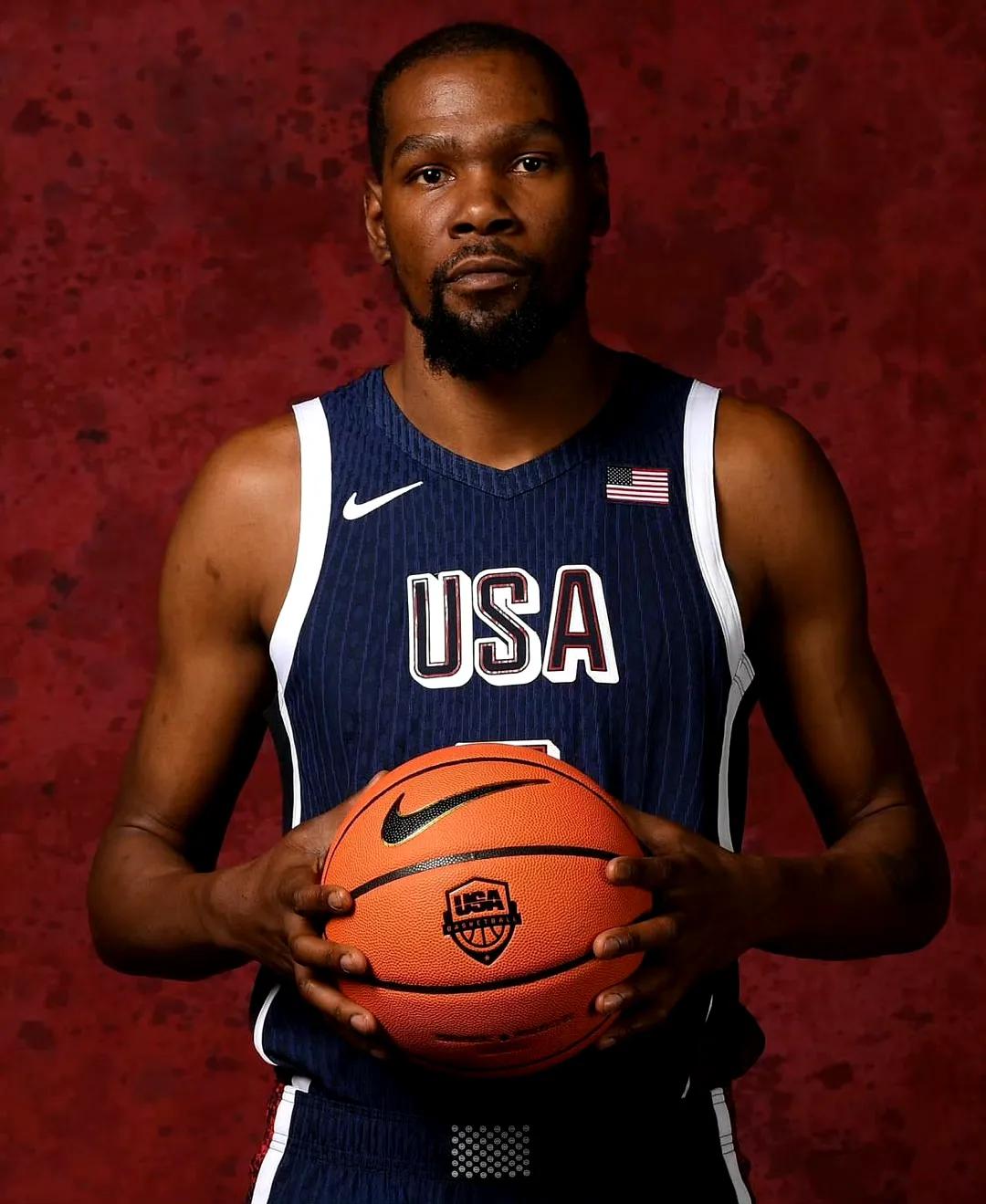 候成为决定 候成为决定