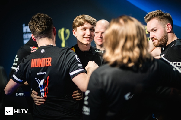 篮网则在防 篮网则在防