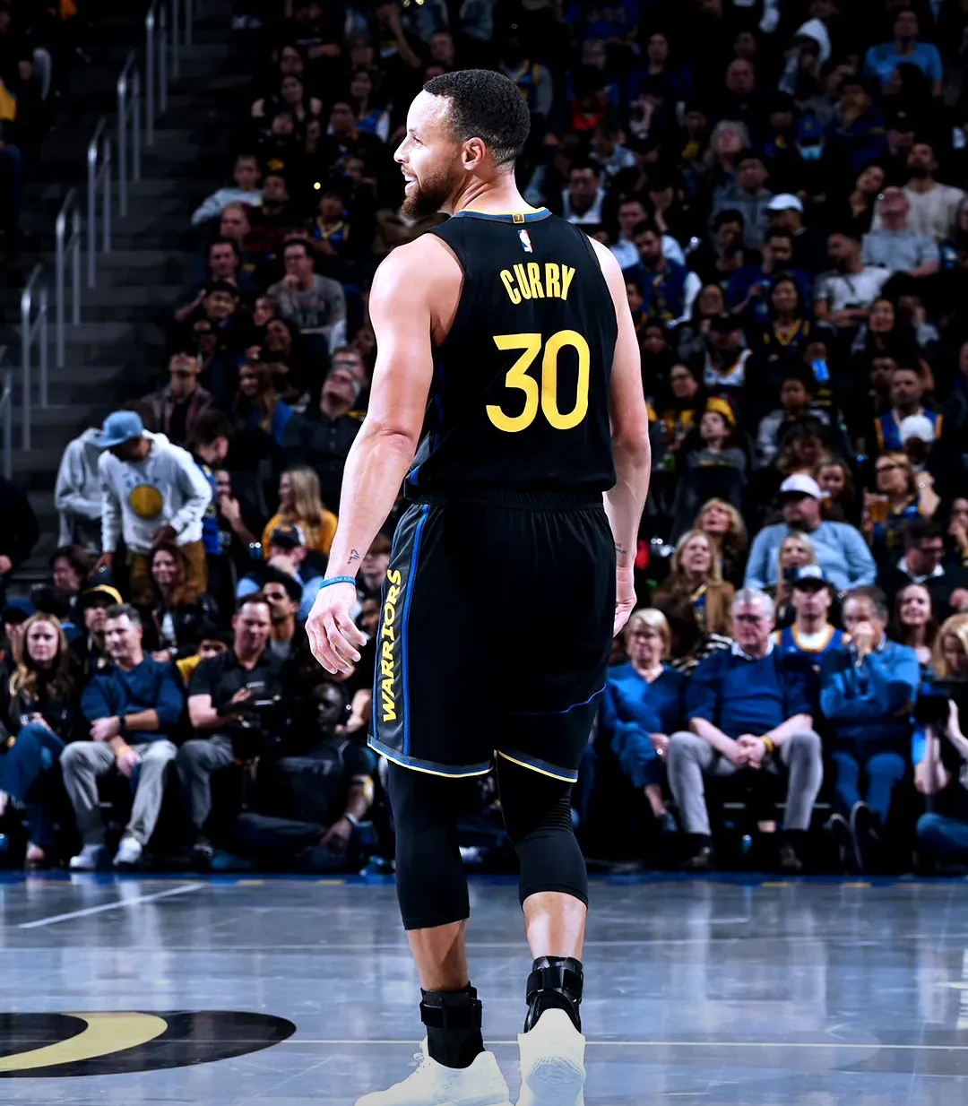 攻击手的射 攻击手的射